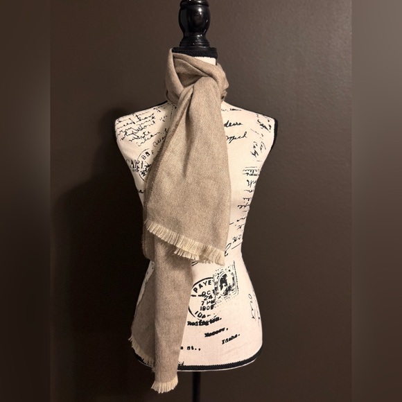 Inca Accessories Accessories - NWOT Alpaca Scarf